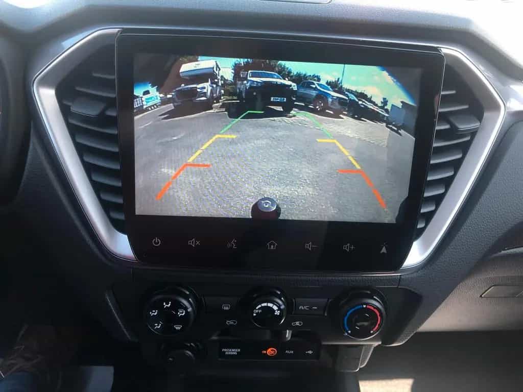 Isuzu D-Max Space Cab LS AT mit Systemkoffer null-photo-27
