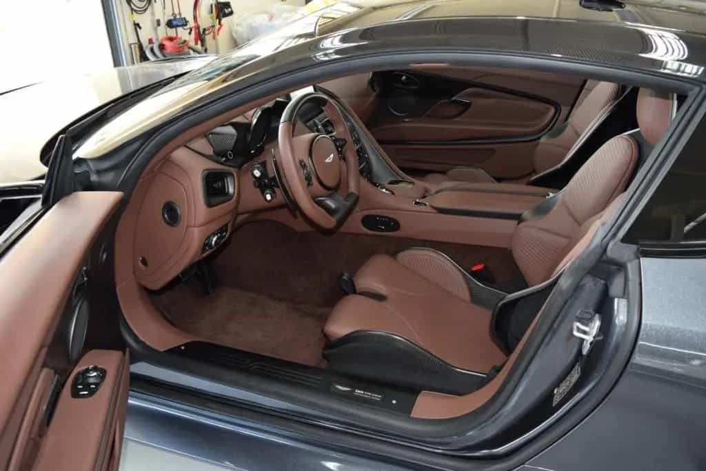 Aston Martin DBS 770 Ultimate 1of300 CarbonPack * CarbonSeat 08/2023-photo-1