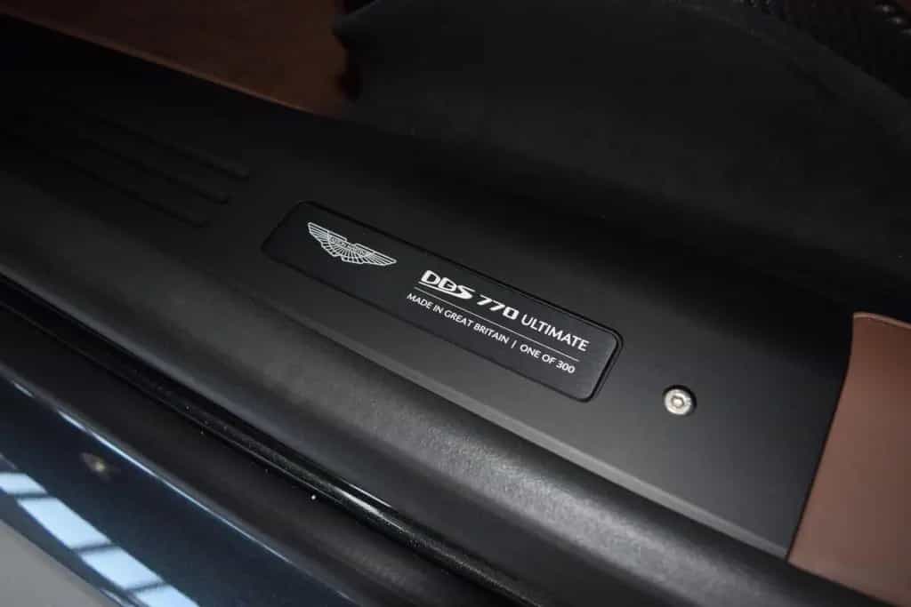 Aston Martin DBS 770 Ultimate 1of300 CarbonPack * CarbonSeat 08/2023-photo-15