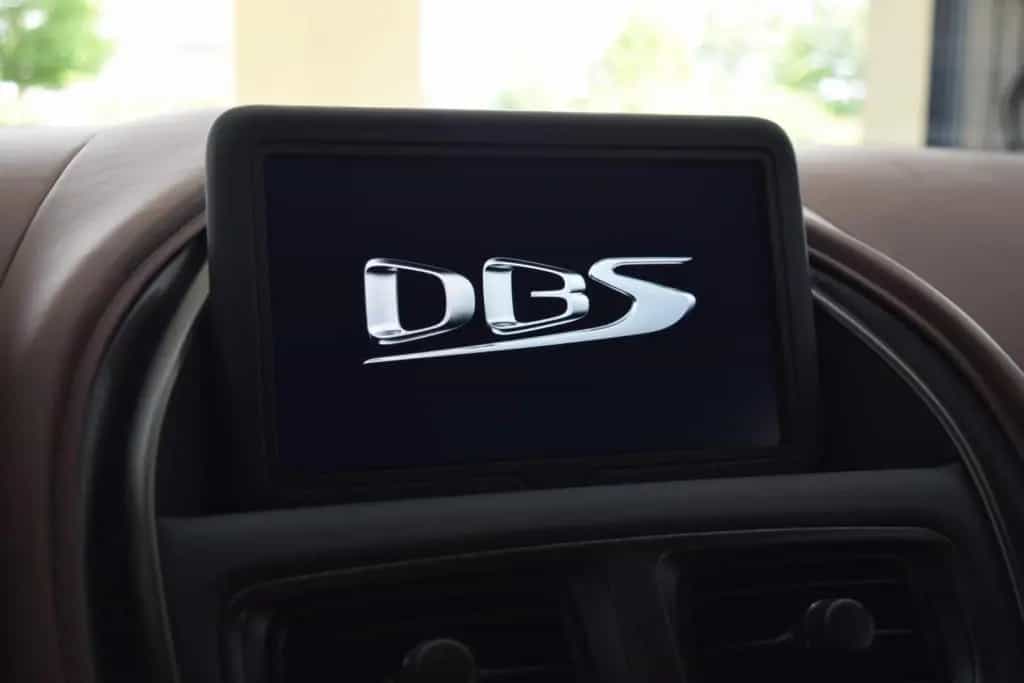Aston Martin DBS 770 Ultimate 1of300 CarbonPack * CarbonSeat 08/2023-photo-21