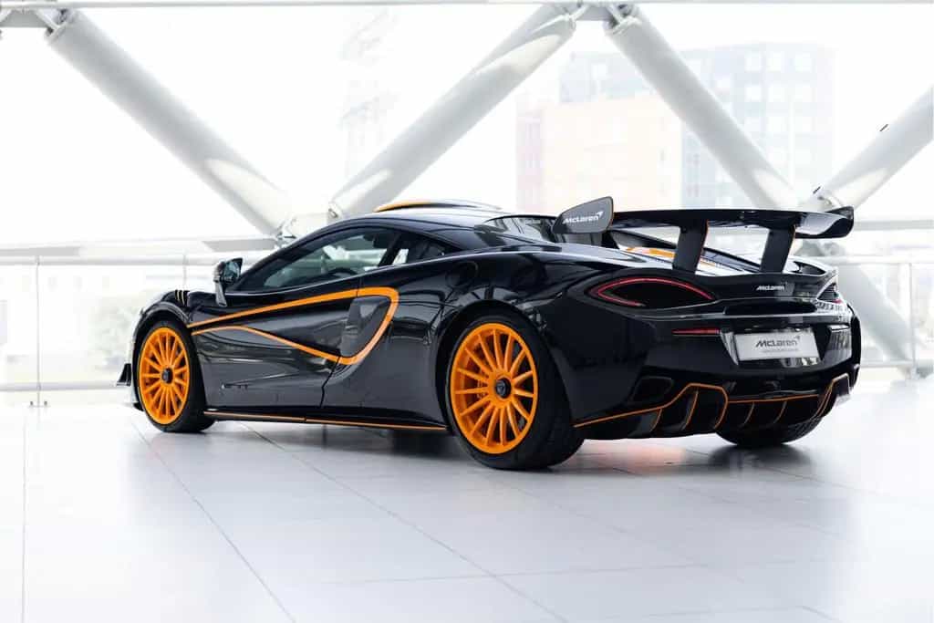 McLaren 620R 3.8 V8 | R-Pack | Roofscoop | Carbon | Cust 02/2020-photo-1