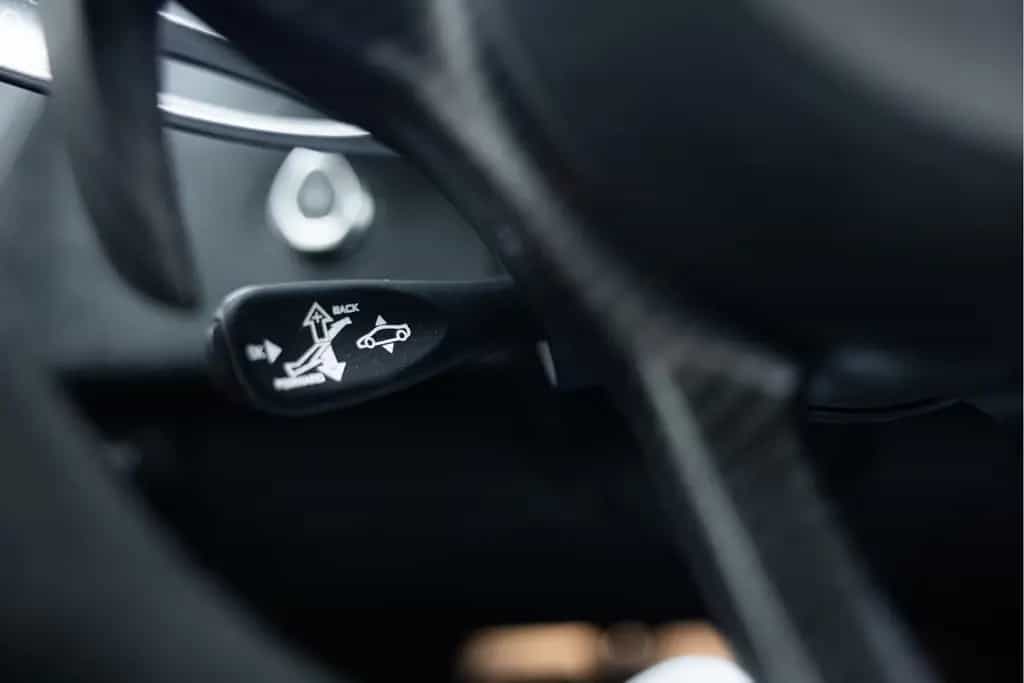 McLaren 620R 3.8 V8 | R-Pack | Roofscoop | Carbon | Cust 02/2020-photo-19