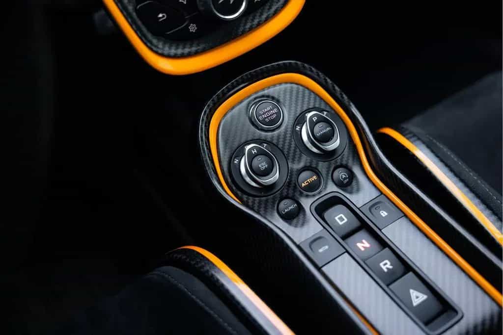 McLaren 620R 3.8 V8 | R-Pack | Roofscoop | Carbon | Cust 02/2020-photo-21