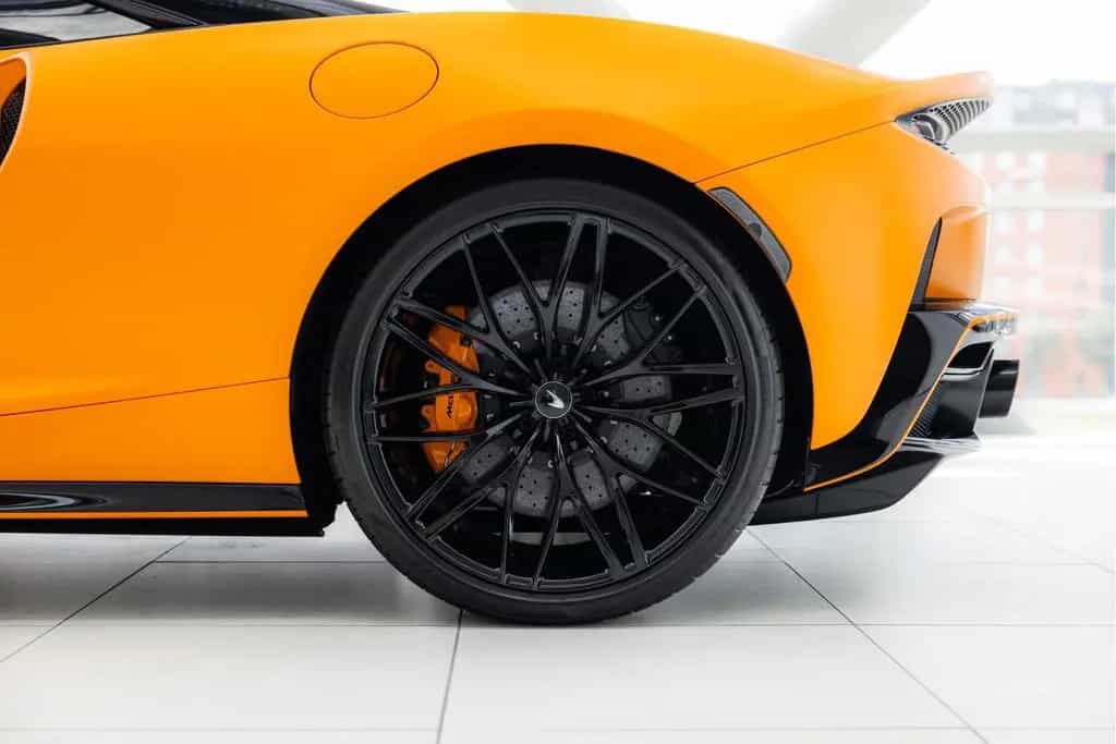 McLaren GT 4.0 V8 | Matt Papaya Spark | Electrochromic R 06/2025-photo-16