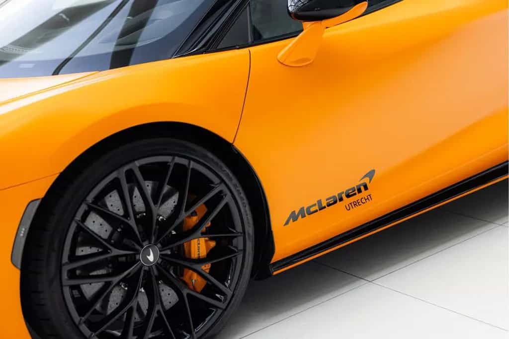 McLaren GT 4.0 V8 | Matt Papaya Spark | Electrochromic R 06/2025-photo-26