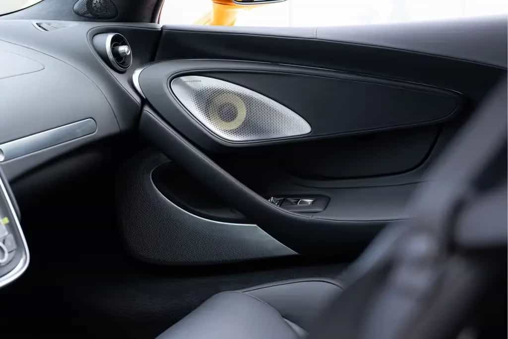 McLaren GT 4.0 V8 | Matt Papaya Spark | Electrochromic R 06/2025-photo-3