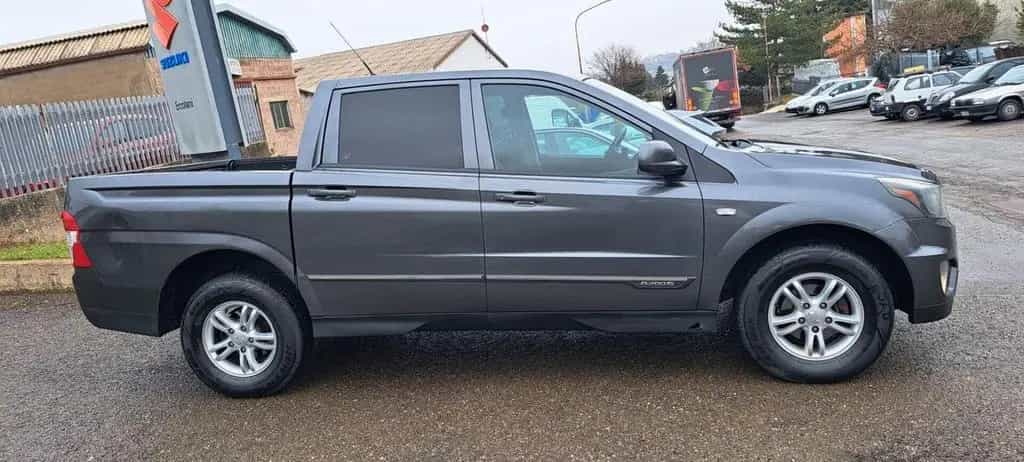 Ssangyong Actyon Sports 2.0 e-XDi 4WD 08/2012-photo-4