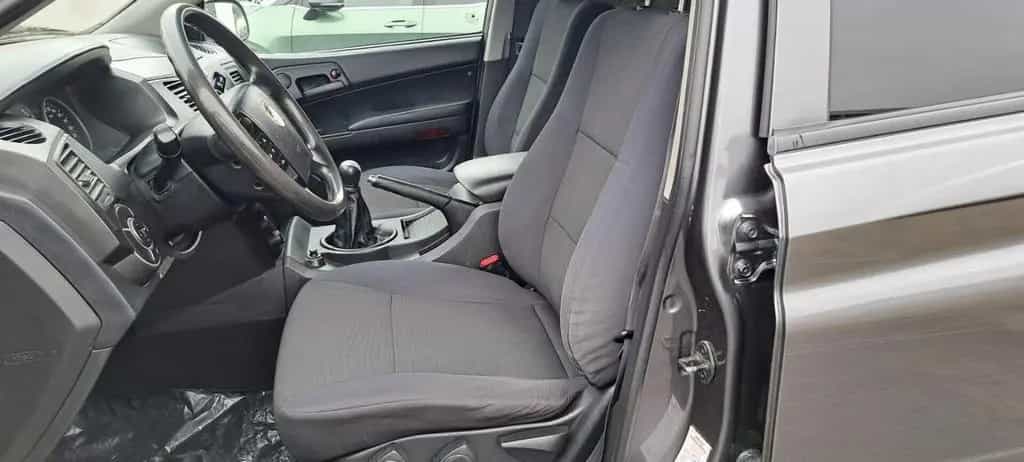 Ssangyong Actyon Sports 2.0 e-XDi 4WD 08/2012-photo-8