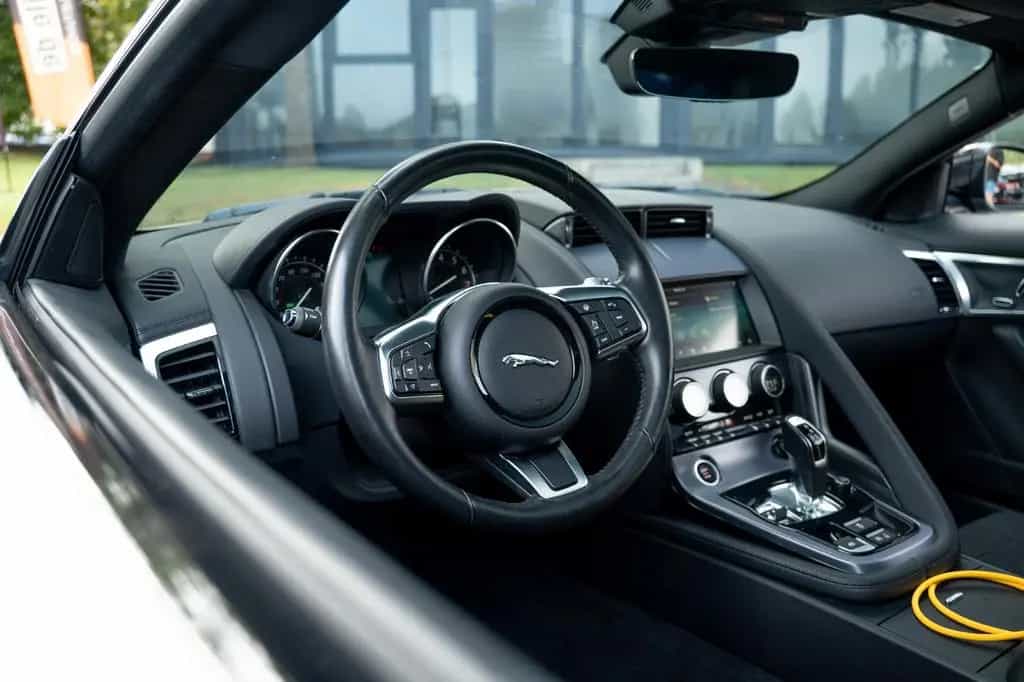 Jaguar F-Type 3.0 V6/MERIDIAN/PANO/NAVI 03/2019-photo-26