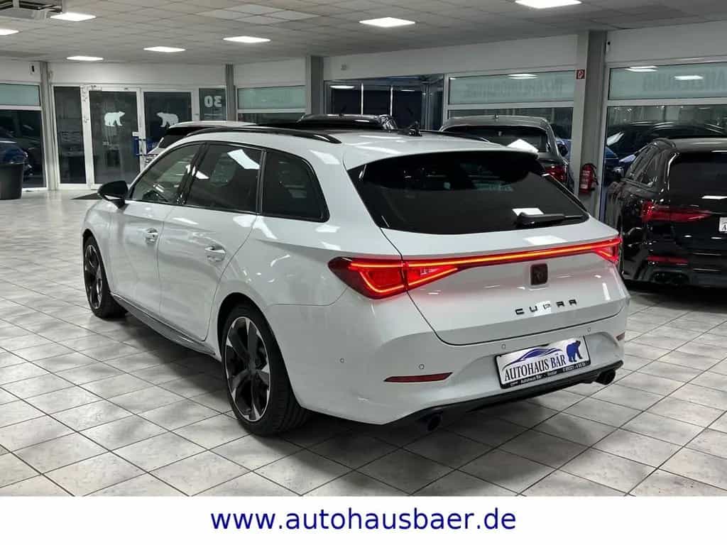 Cupra Leon Sportstourer PANO*KAM*ACC*LED*LANE*1.HAND* 07/2023-photo-2