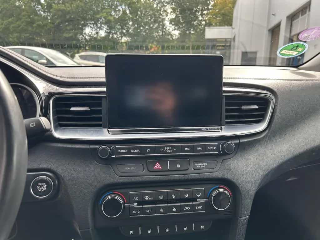 Kia Ceed Sportswagon Platinum Edition + Automatik + 08/2019-photo-12