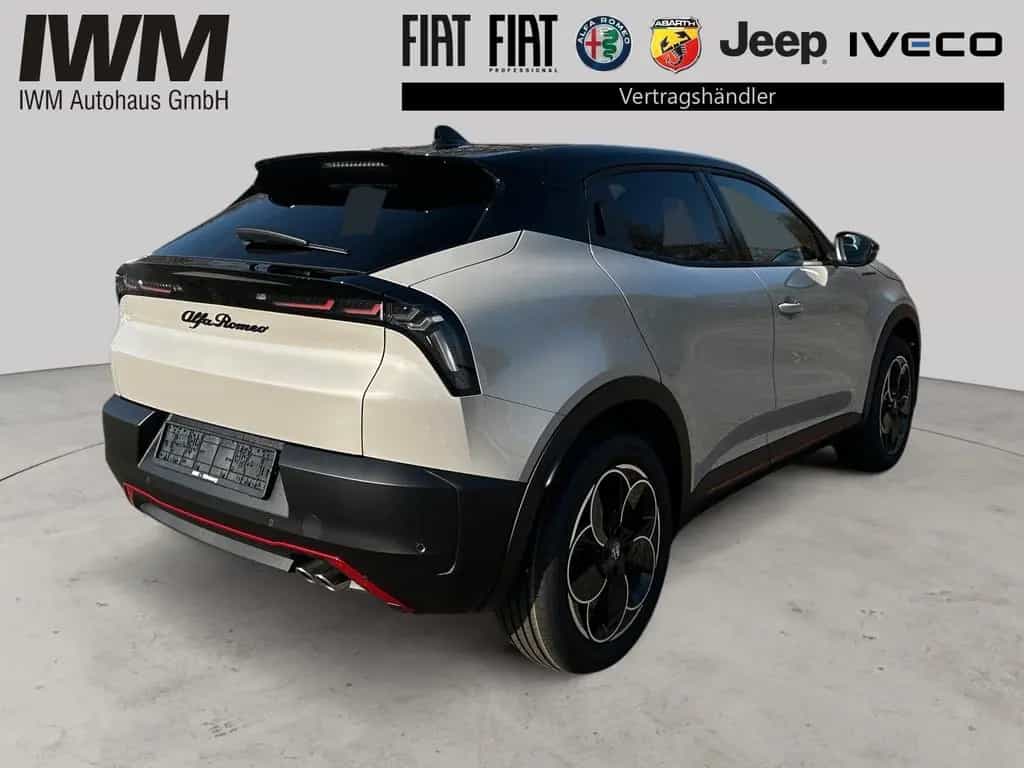 Alfa Romeo Junior Ibrida 1.2 VGT 48V-Hybrid Speciale null-photo-10