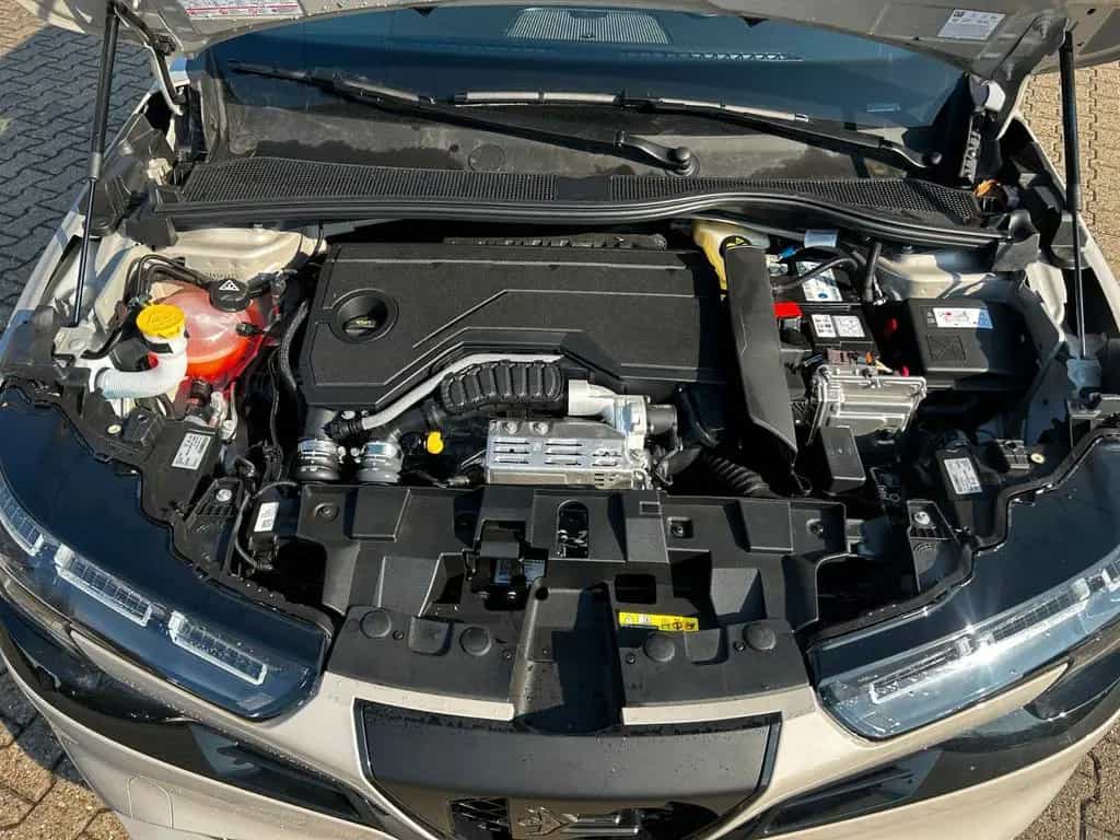 Alfa Romeo Junior Ibrida 1.2 VGT 48V-Hybrid Speciale null-photo-11