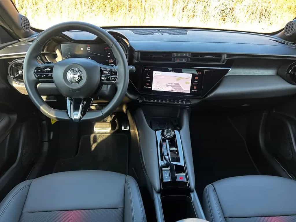 Alfa Romeo Junior Ibrida 1.2 VGT 48V-Hybrid Speciale null-photo-14