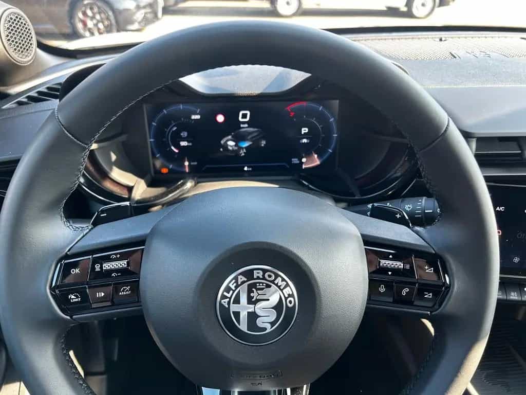 Alfa Romeo Junior Ibrida 1.2 VGT 48V-Hybrid Speciale null-photo-23