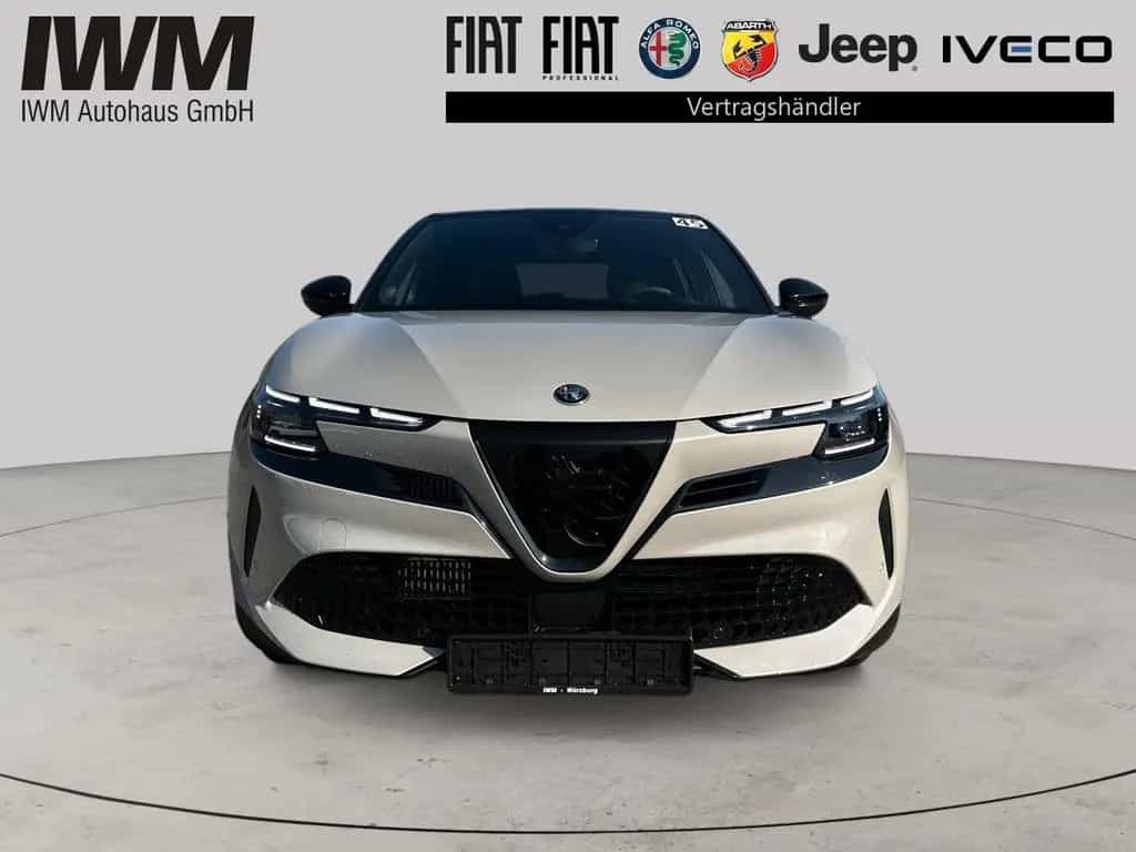 Alfa Romeo Junior Ibrida 1.2 VGT 48V-Hybrid Speciale null-photo-5