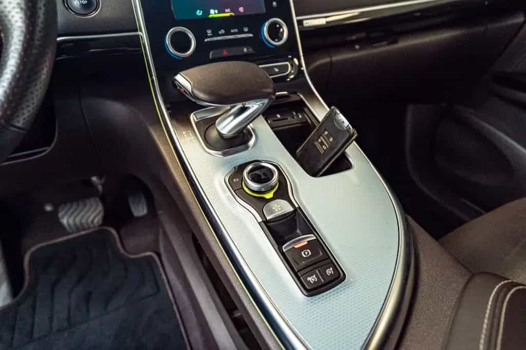 Renault Espace Energy TCe 225 EDC Initiale Paris*HeadUp* 08/2018-photo-22