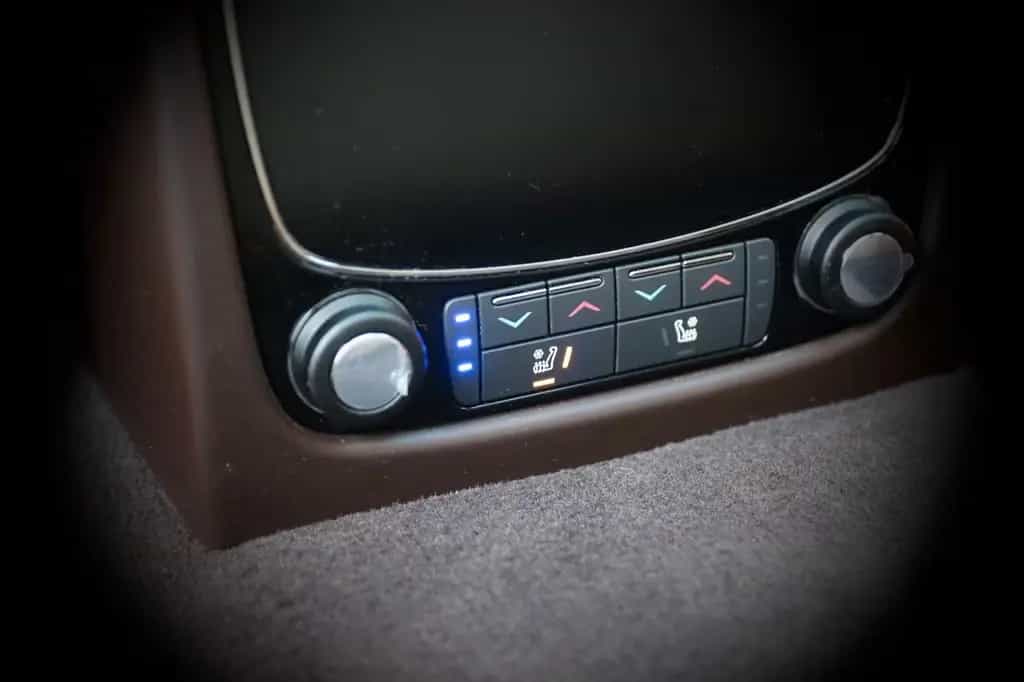 Jaguar XJ Premium Luxury Pano SoftClose Kamera 01/2016-photo-16