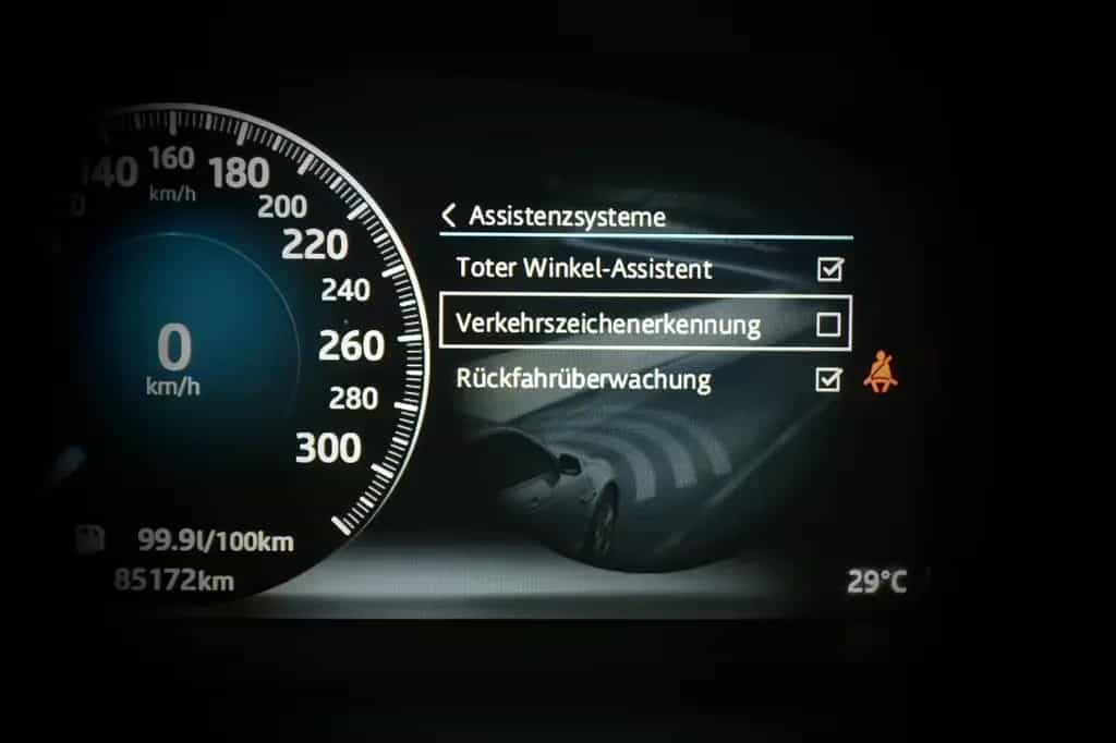 Jaguar XJ Premium Luxury Pano SoftClose Kamera 01/2016-photo-21