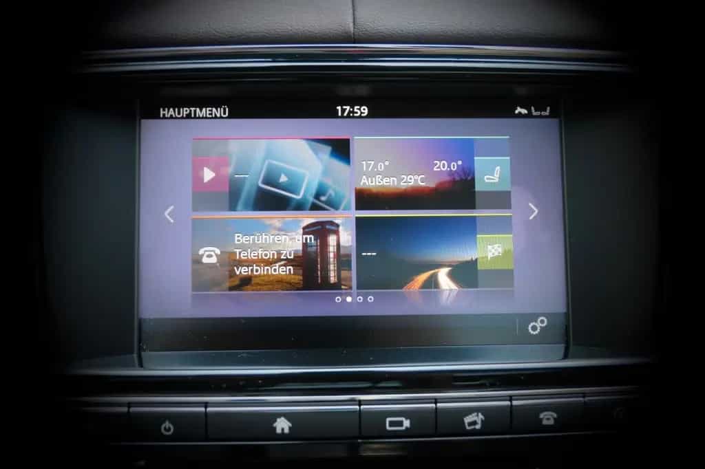 Jaguar XJ Premium Luxury Pano SoftClose Kamera 01/2016-photo-23