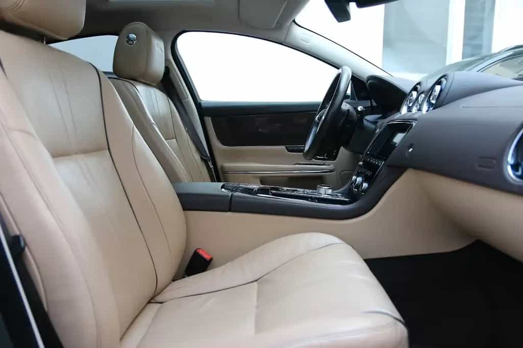 Jaguar XJ Premium Luxury Pano SoftClose Kamera 01/2016-photo-9
