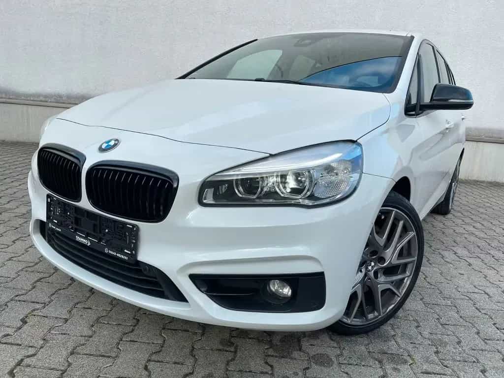 BMW 220 Gran Tourer LuxuryLine 2.HD|LED|PANO|KAMERA 05/2017-photo-0
