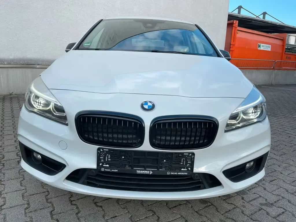 BMW 220 Gran Tourer LuxuryLine 2.HD|LED|PANO|KAMERA 05/2017-photo-1