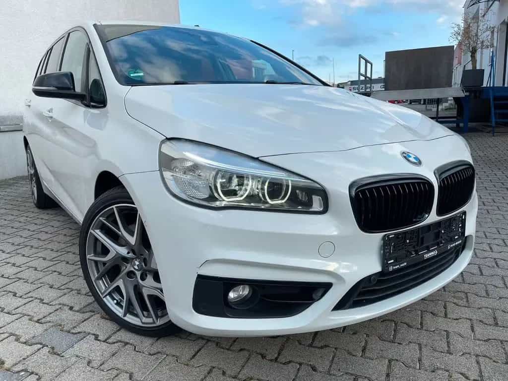 BMW 220 Gran Tourer LuxuryLine 2.HD|LED|PANO|KAMERA 05/2017-photo-2