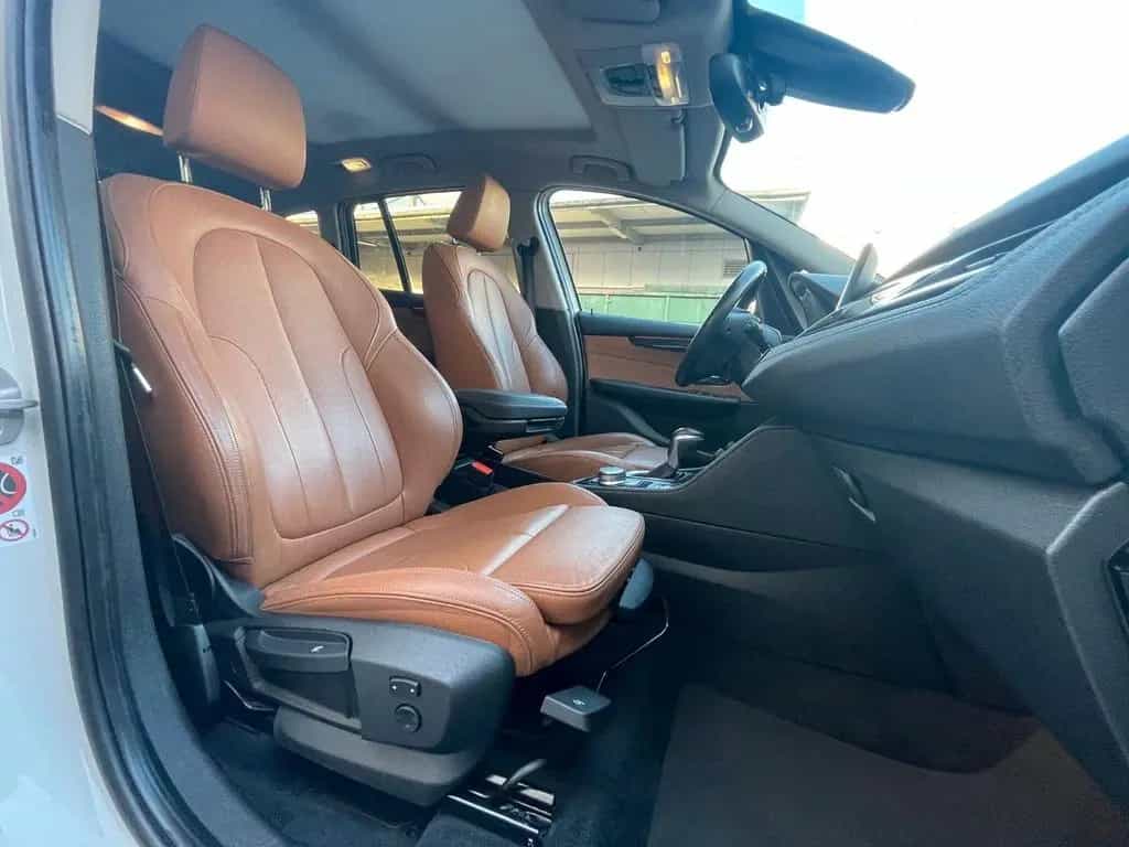 BMW 220 Gran Tourer LuxuryLine 2.HD|LED|PANO|KAMERA 05/2017-photo-21