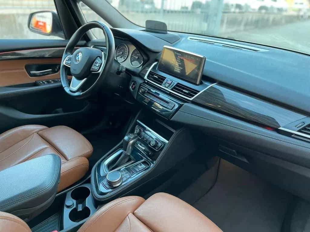 BMW 220 Gran Tourer LuxuryLine 2.HD|LED|PANO|KAMERA 05/2017-photo-23