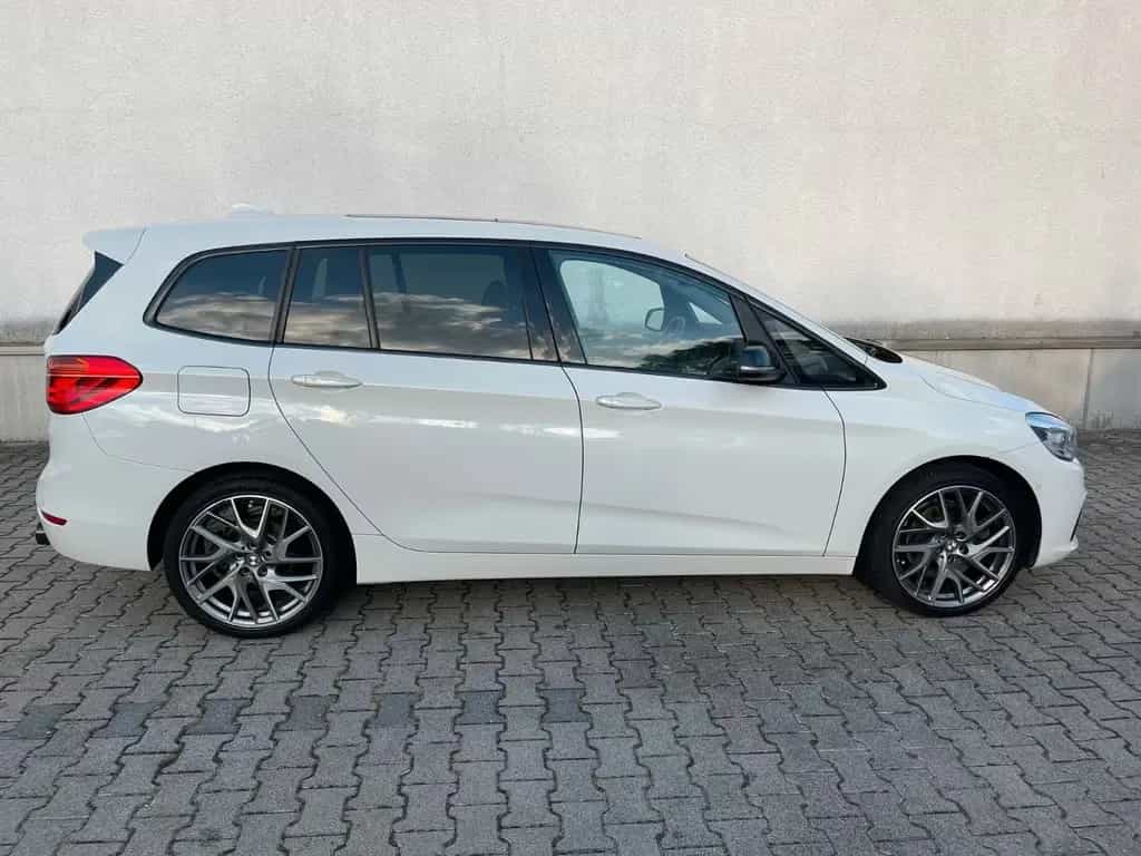 BMW 220 Gran Tourer LuxuryLine 2.HD|LED|PANO|KAMERA 05/2017-photo-4