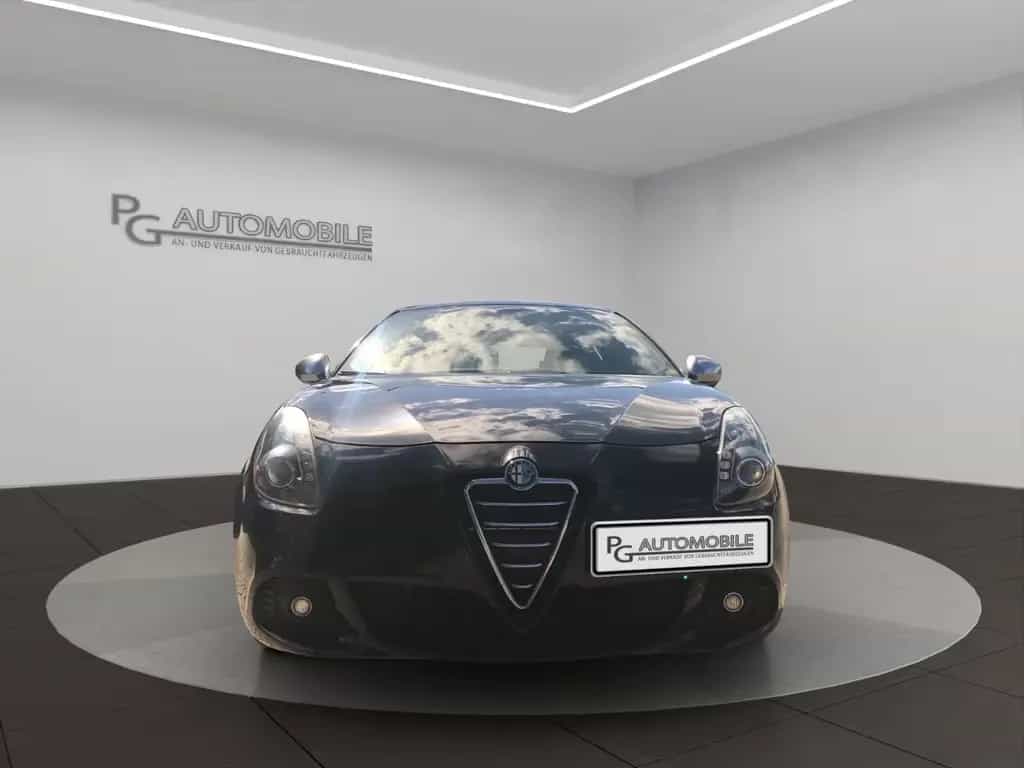 Alfa Romeo Giulietta Turismo 1.4 06/2011-photo-1
