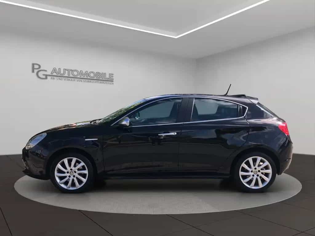 Alfa Romeo Giulietta Turismo 1.4 06/2011-photo-2