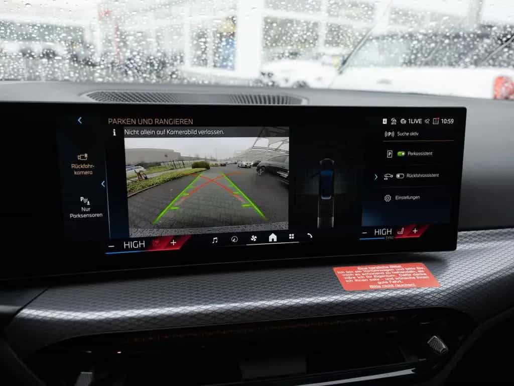BMW 318 i Touring M-Sport FACEL. LED ACC NAVI KAMERA 12/2024-photo-18
