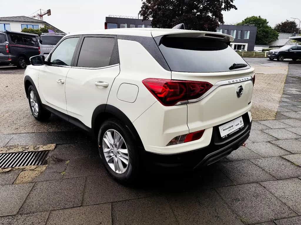 KGM Korando 1.5 T-GDI Nomad Automatik, Touch, RFK null-photo-2
