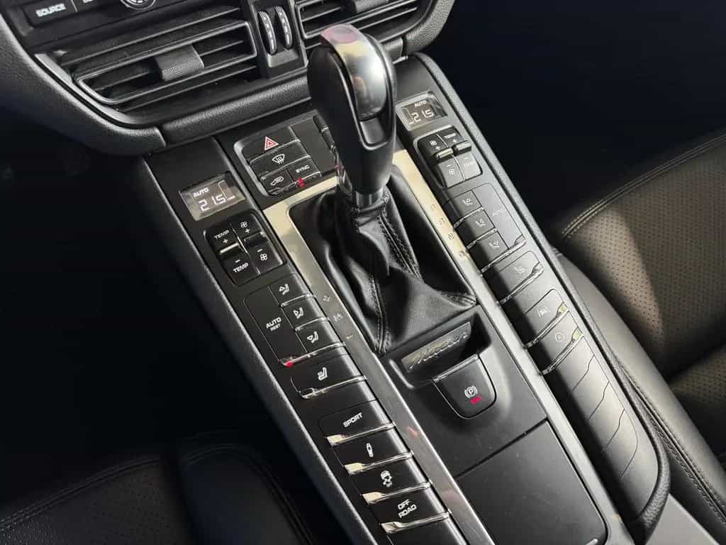 Porsche Macan Sport-Design-Paket 18-Wege Bose LED R20 01/2019-photo-14