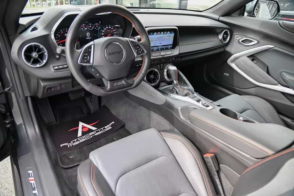 Chevrolet Camaro V8 Aut. FIFTY* 50th Anniversary Edition!* 05/2017-photo-8