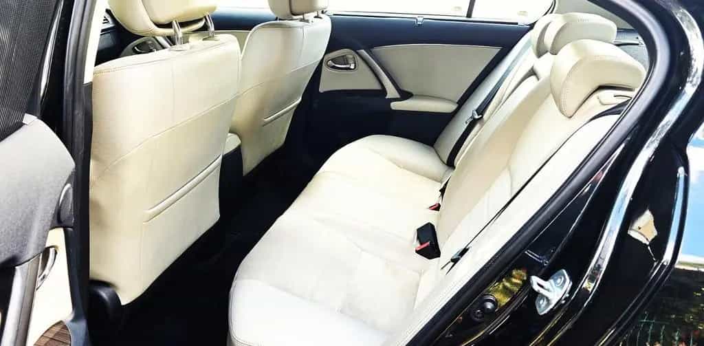Toyota Avensis 1.8 Executive Automatik Navi Leder Xenon 12/2011-photo-11