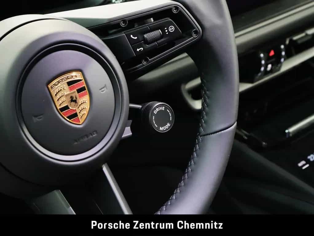 Porsche Cayenne Black Edition!;InnoDrive;Standheiz.;Head 09/2025-photo-21