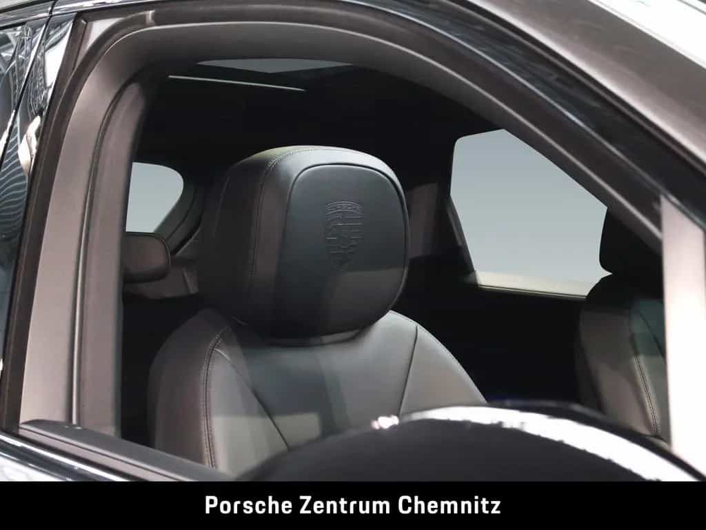 Porsche Cayenne Black Edition!;InnoDrive;Standheiz.;Head 09/2025-photo-23