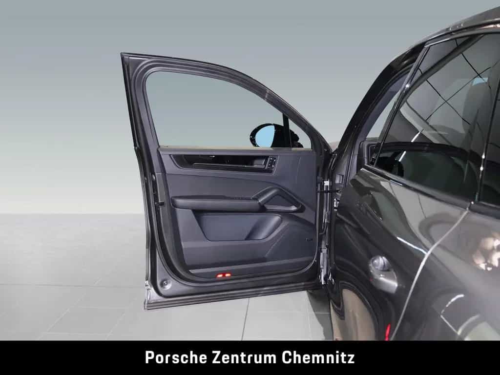 Porsche Cayenne Black Edition!;InnoDrive;Standheiz.;Head 09/2025-photo-9