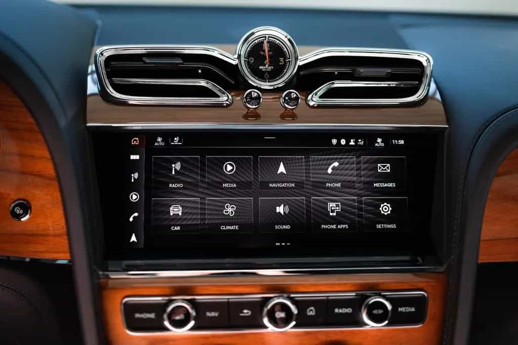 Bentley Bentayga V8 - Mulliner Driving Spec. 06/2021-photo-12