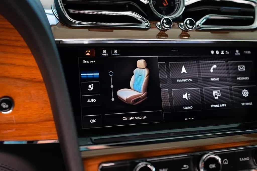 Bentley Bentayga V8 - Mulliner Driving Spec. 06/2021-photo-13
