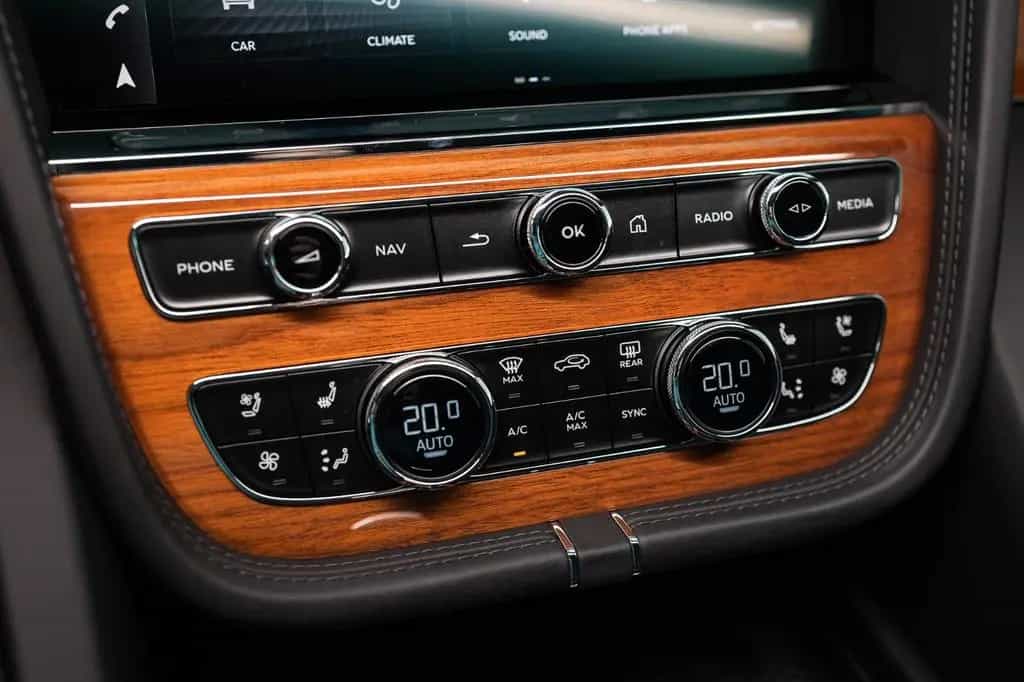 Bentley Bentayga V8 - Mulliner Driving Spec. 06/2021-photo-15