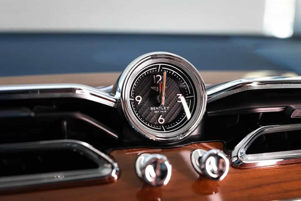 Bentley Bentayga V8 - Mulliner Driving Spec. 06/2021-photo-16