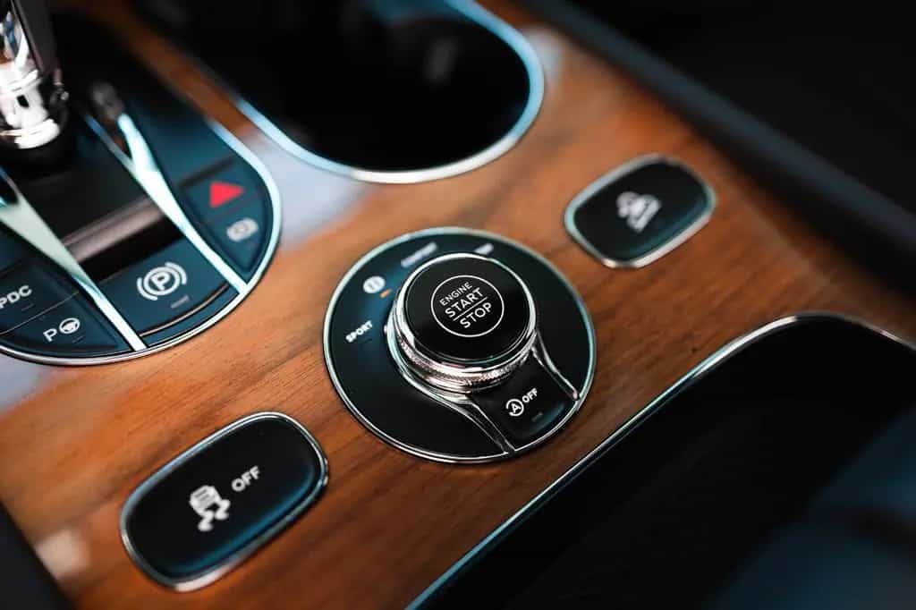 Bentley Bentayga V8 - Mulliner Driving Spec. 06/2021-photo-17