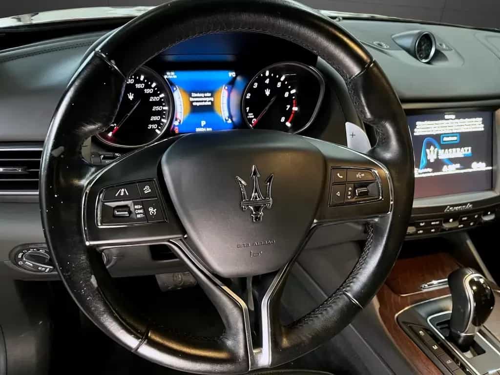 Maserati Levante SQ4*Vollausstattung* 08/2019-photo-10