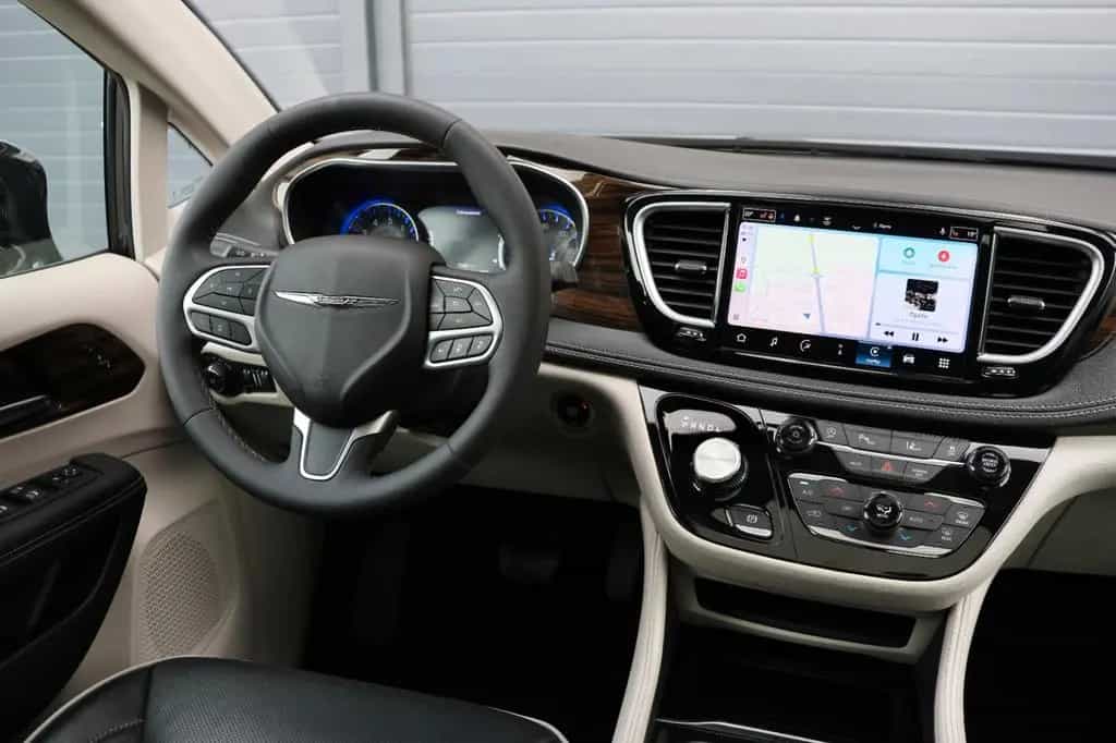 Chrysler Pacifica 3.6 LIMITED/ACC/PANO/4xSHZ/LHZ/SBL/KAM 04/2023-photo-13