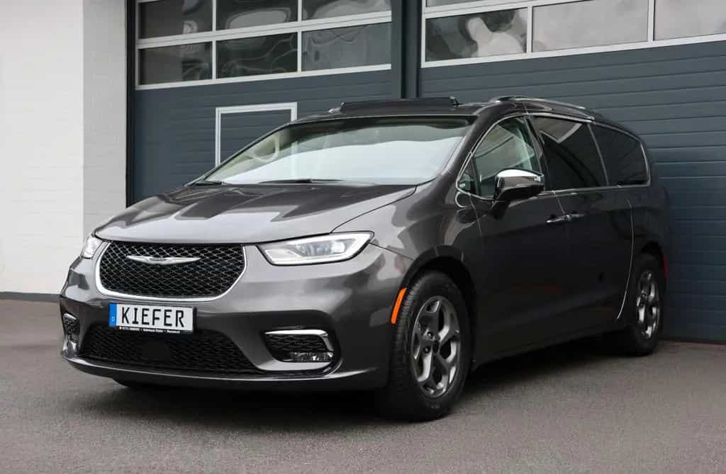 Chrysler Pacifica 3.6 LIMITED/ACC/PANO/4xSHZ/LHZ/SBL/KAM 04/2023-photo-2