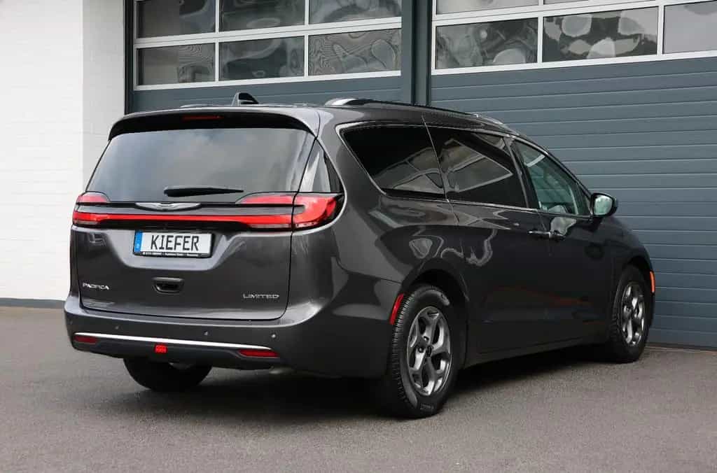 Chrysler Pacifica 3.6 LIMITED/ACC/PANO/4xSHZ/LHZ/SBL/KAM 04/2023-photo-5